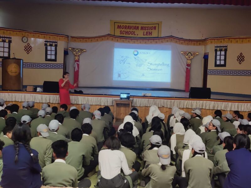 STORYTELLING SESSION